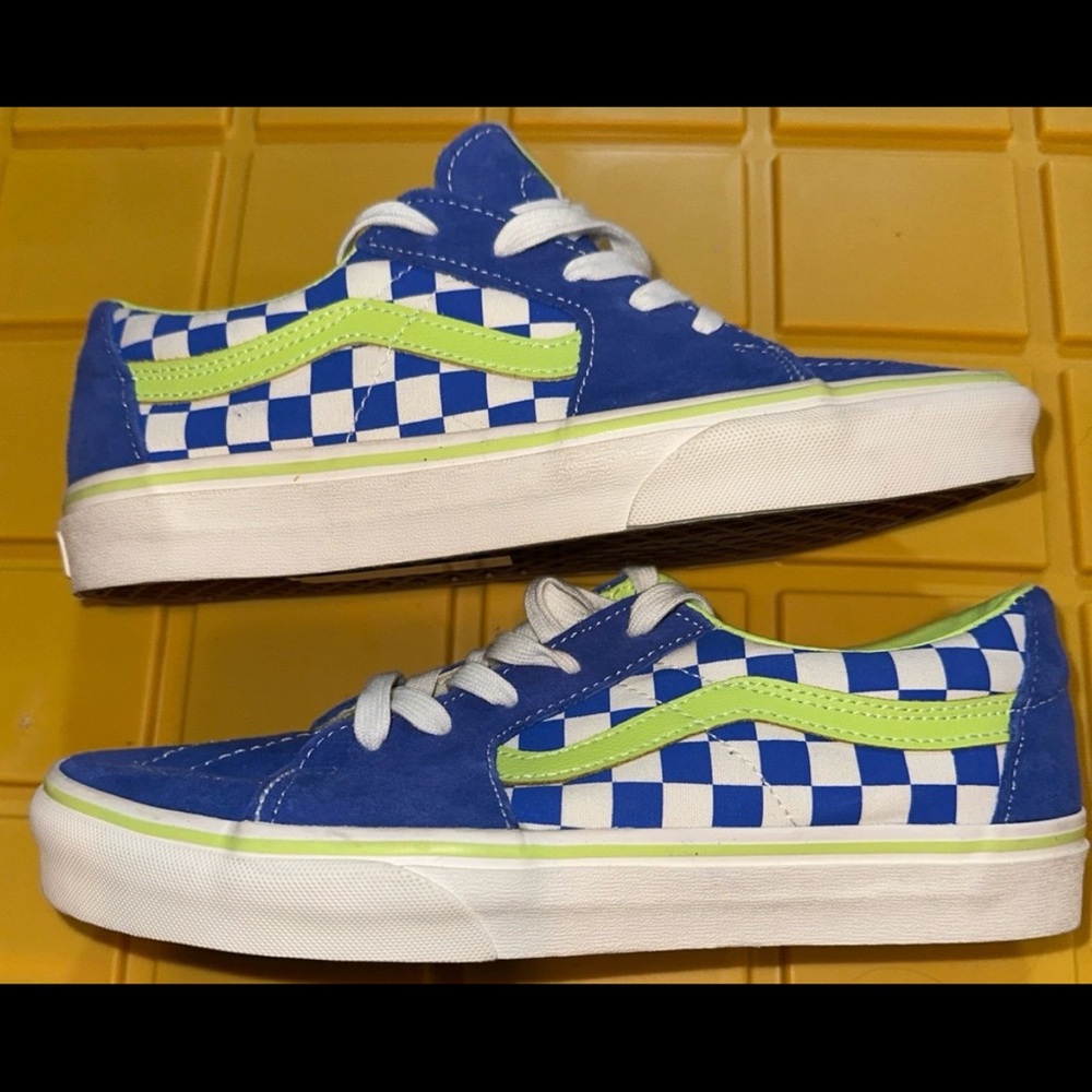 Vans low top checkered blue white and lime green canvas shoes size M8.5 W10